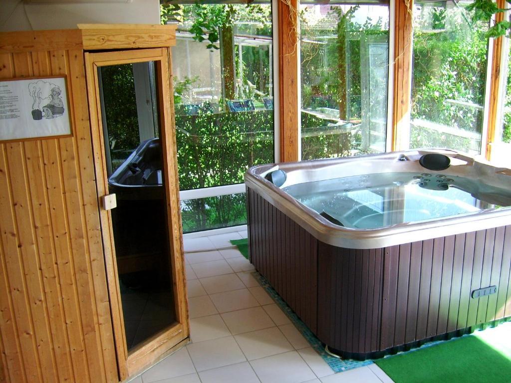 Agria Wellness Guesthouse Эгер Экстерьер фото